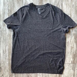 Urban Pipeline Men's V-Neck Shirt